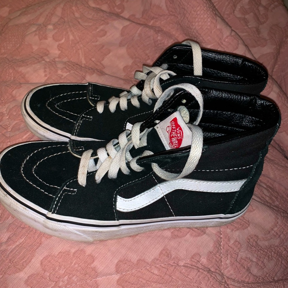 black hightop vans